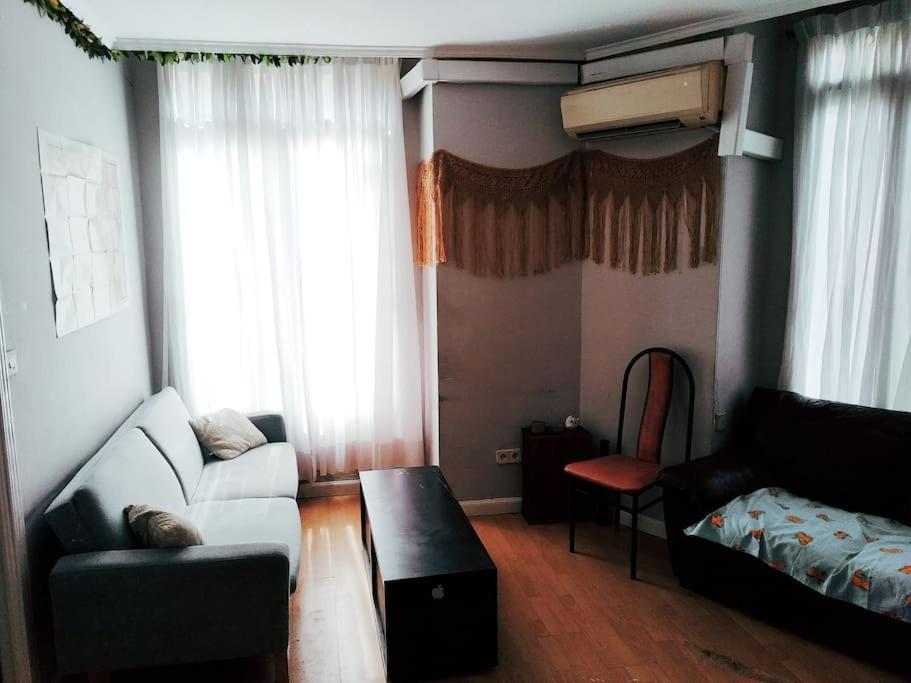 Apartamento Hotel Montana Lavapies Madrid Luaran gambar