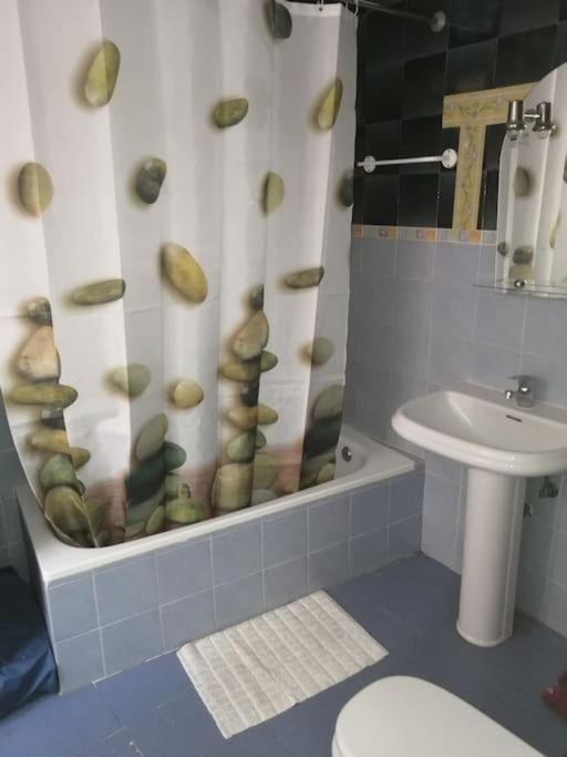 Apartamento Hotel Montana Lavapies Madrid Luaran gambar